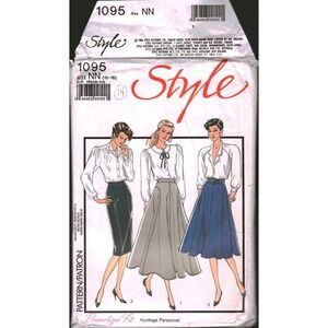 Vintage 1986 Style 1095 Sewing Pattern Misses Skirts Flared Straight Size 10-14